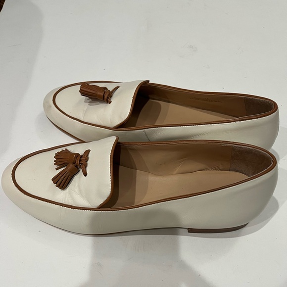Talbots Cream and Brown Napa Leather Tassel Cassidy Loafers Sz. 8 - Picture 2 of 9